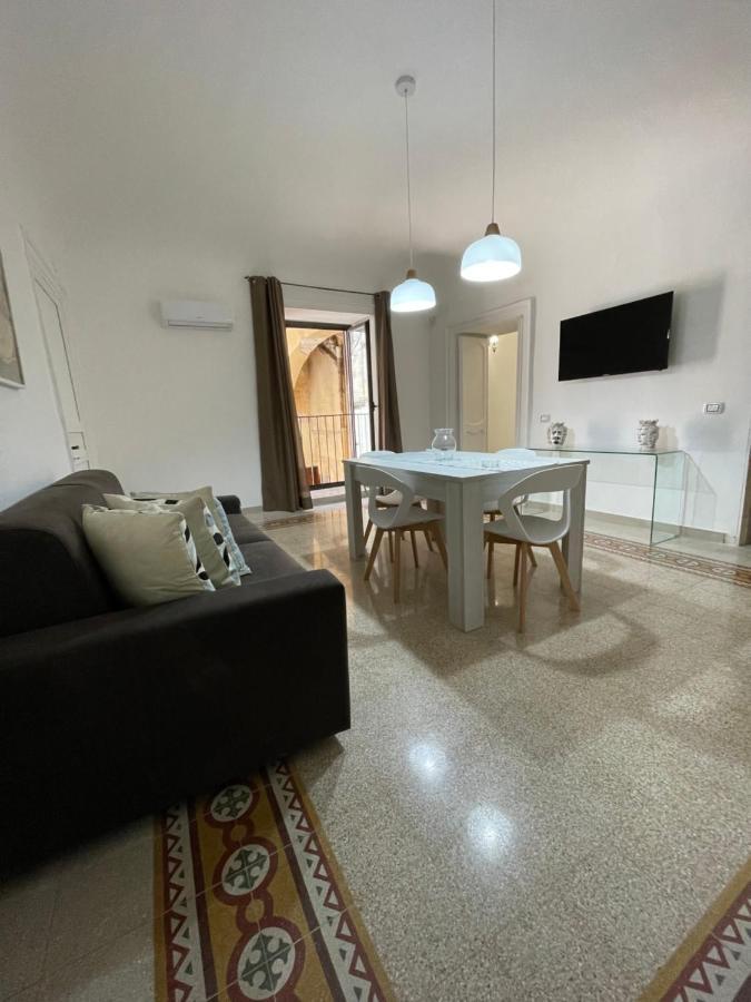 Dimora Sant Agostino Luxury Maximum Theater Apartment Palermo Luaran gambar